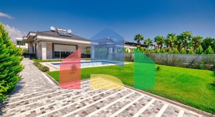 Вилла планировки 6+1 в районе Кемер - Анталия