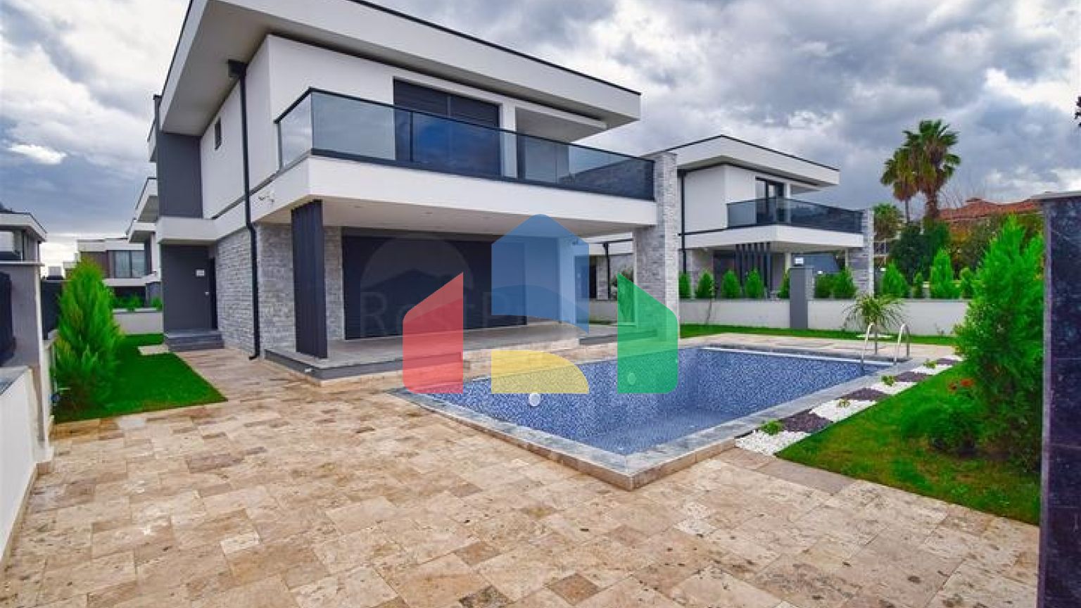 Вилла планировки 4+1 в районе Кемер - Анталия