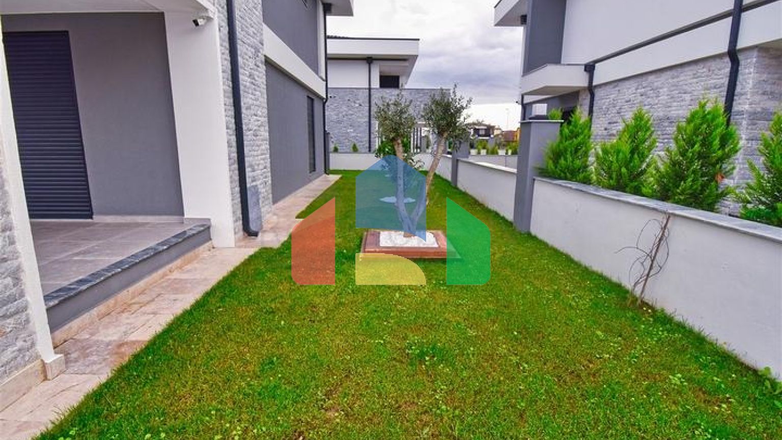 Вилла планировки 4+1 в районе Кемер - Анталия