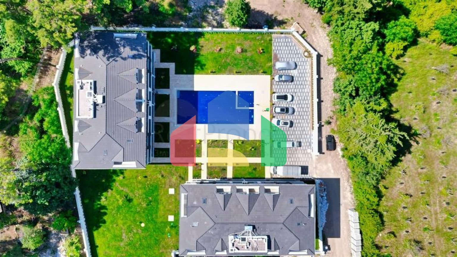 Квартиры планировки 1+1 , 2+1 и 3+1 в районе Кемер - Анталия