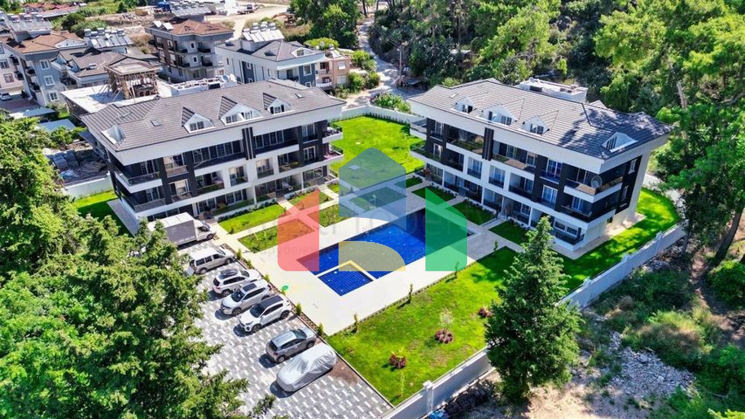 Квартиры планировки 1+1 , 2+1 и 3+1 в районе Кемер - Анталия