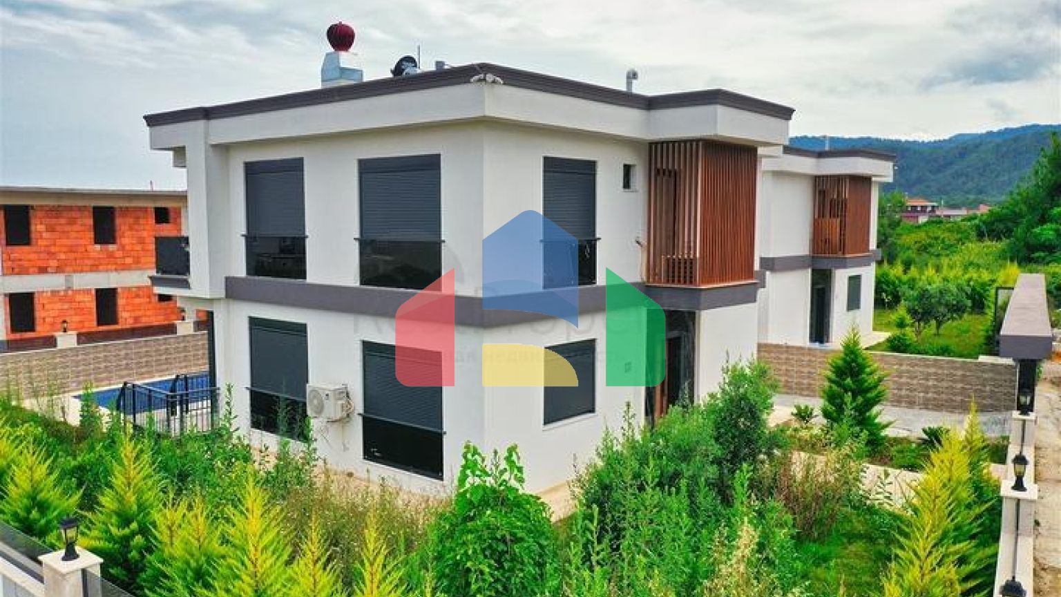 Вилла планировки 4+1 в микрорайоне Текирова - Анталия