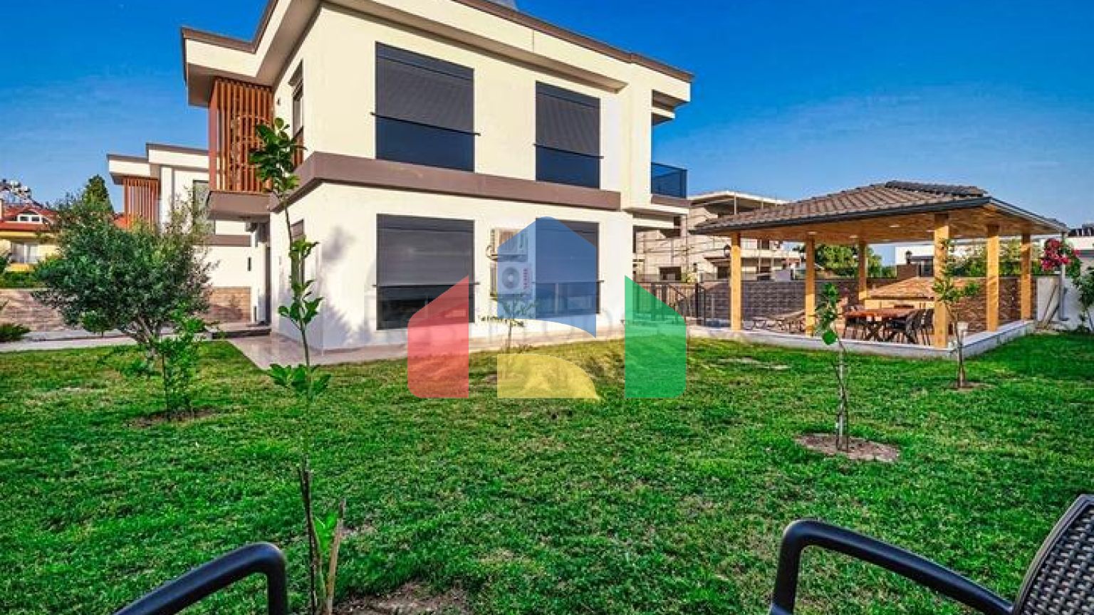 Вилла планировки 4+1 в микрорайоне Текирова - Анталия