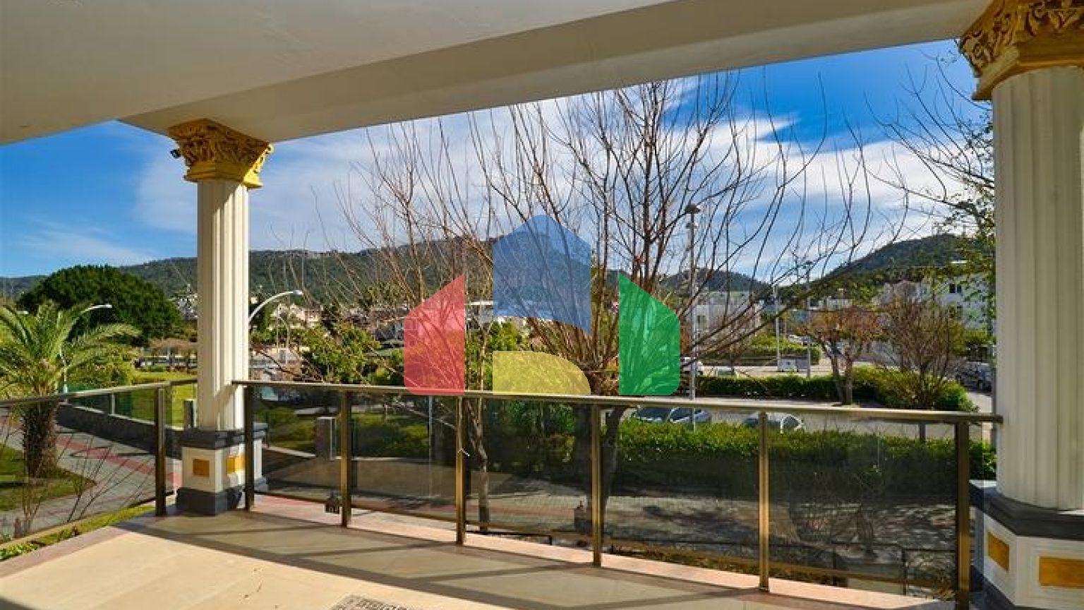 Вілла планування 6 + 2 в районі Кемер-Анталія