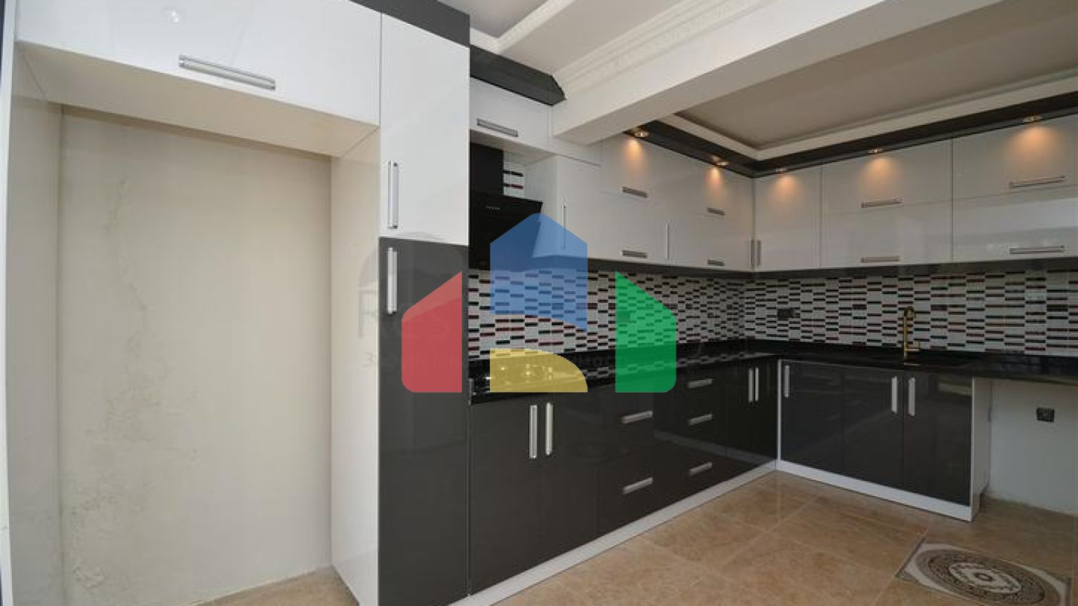 Вілла планування 6 + 2 в районі Кемер-Анталія