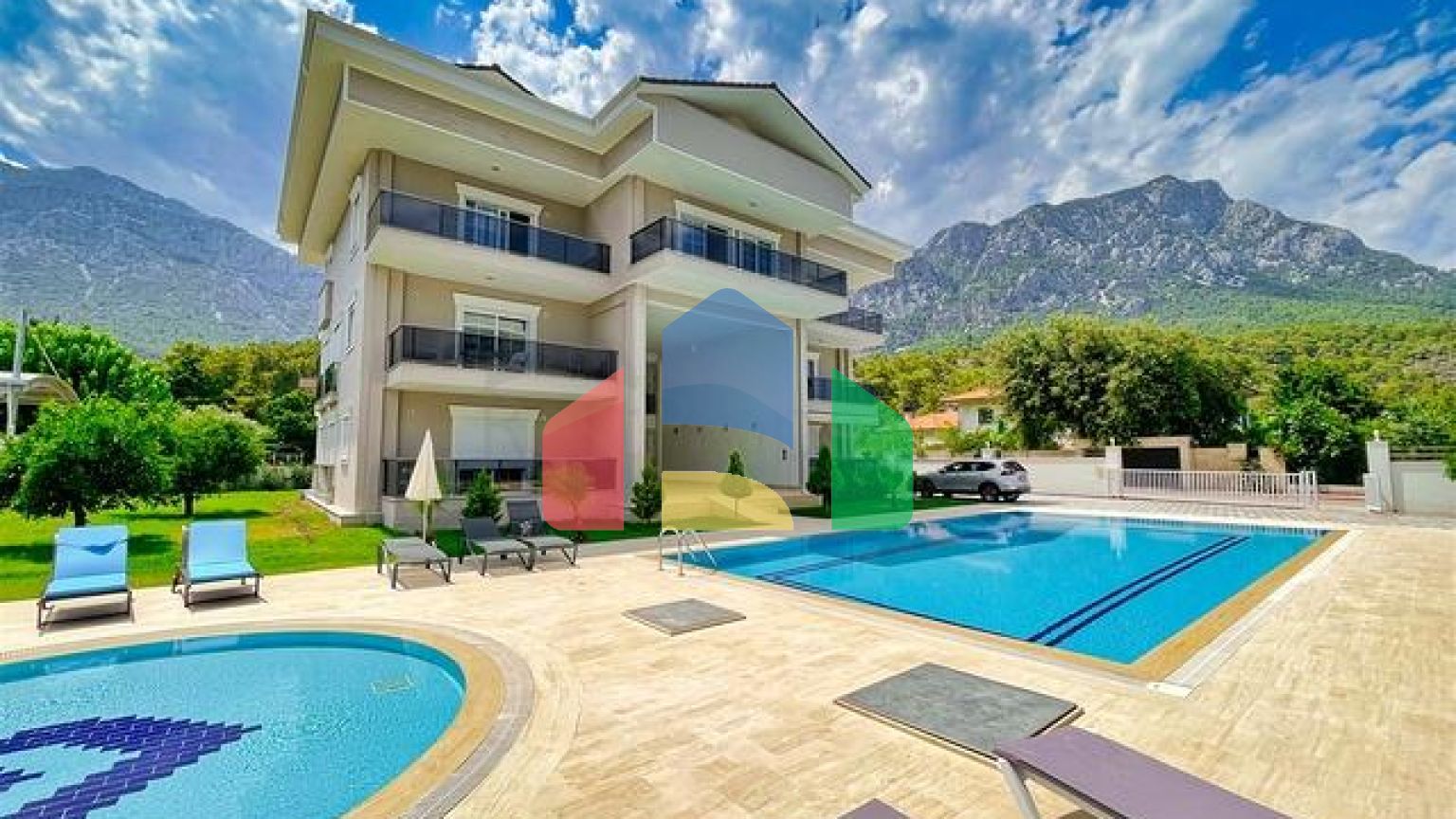 Квартира планировки 2+1 в районе Кемер - Анталия