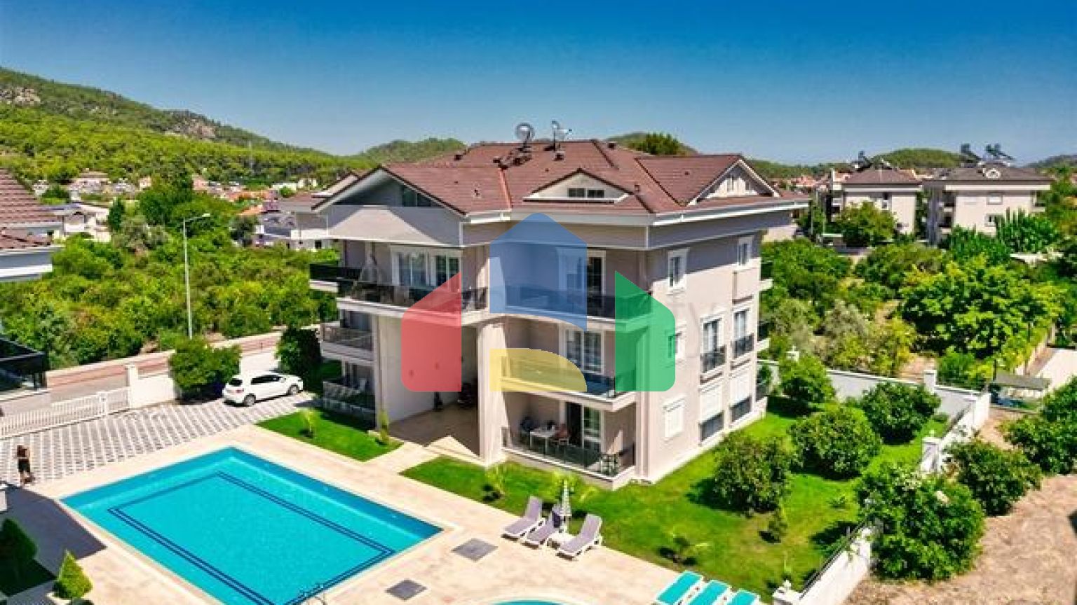 Квартира планировки 2+1 в районе Кемер - Анталия