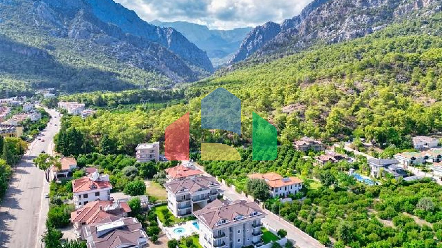 Квартира планировки 2+1 в районе Кемер - Анталия