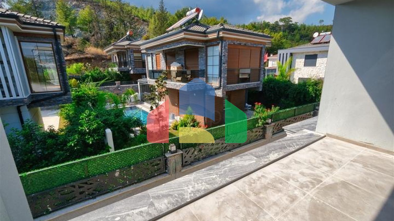 Вилла планировки 3+1 в районе Кемер - Анталия