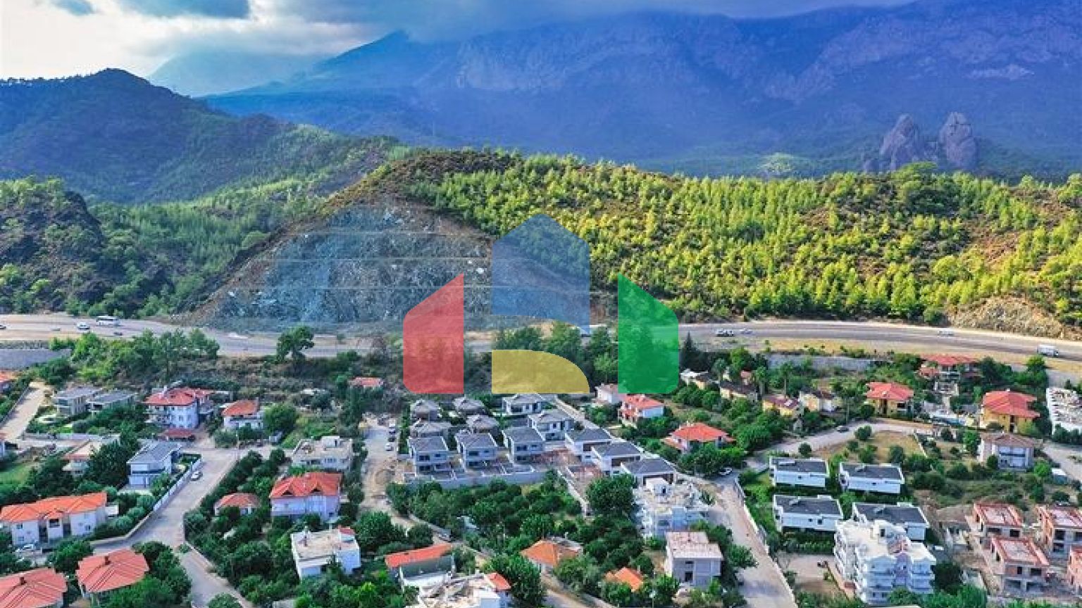 Вилла планировки 3+1 в районе Кемер - Анталия