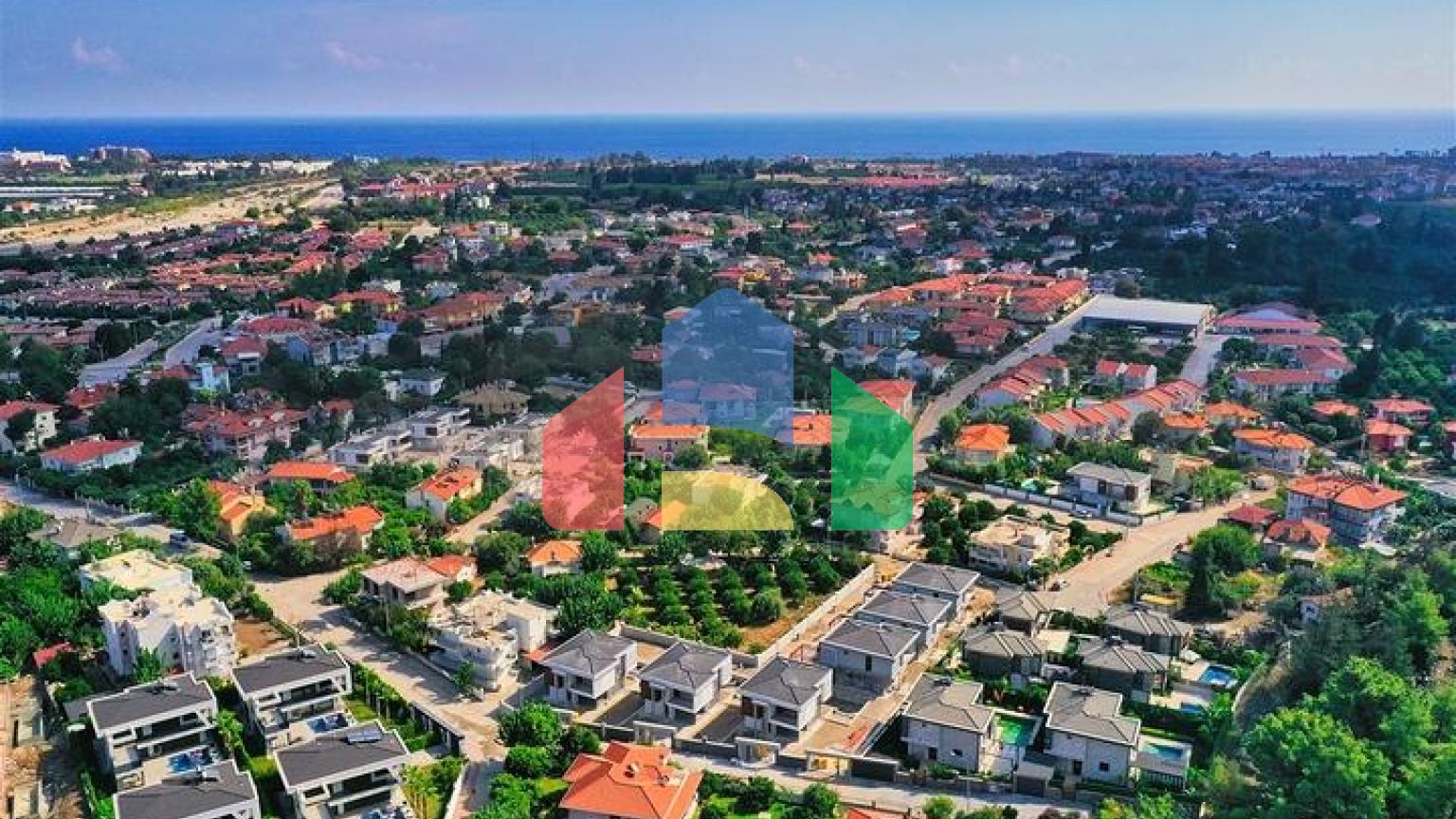 Вилла планировки 3+1 в районе Кемер - Анталия