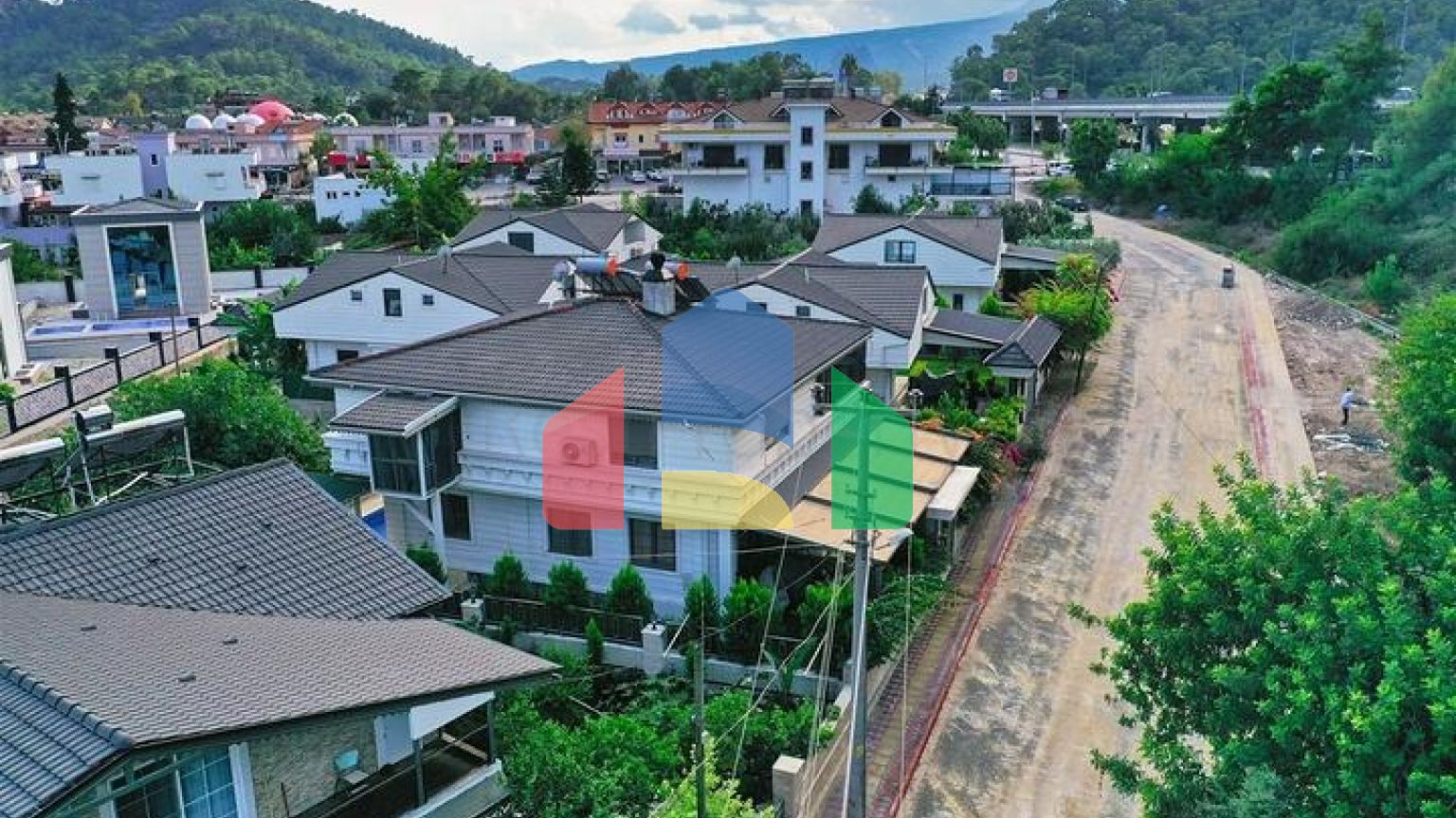 Вилла планировки 3+2 в районе Кемер - Анталия