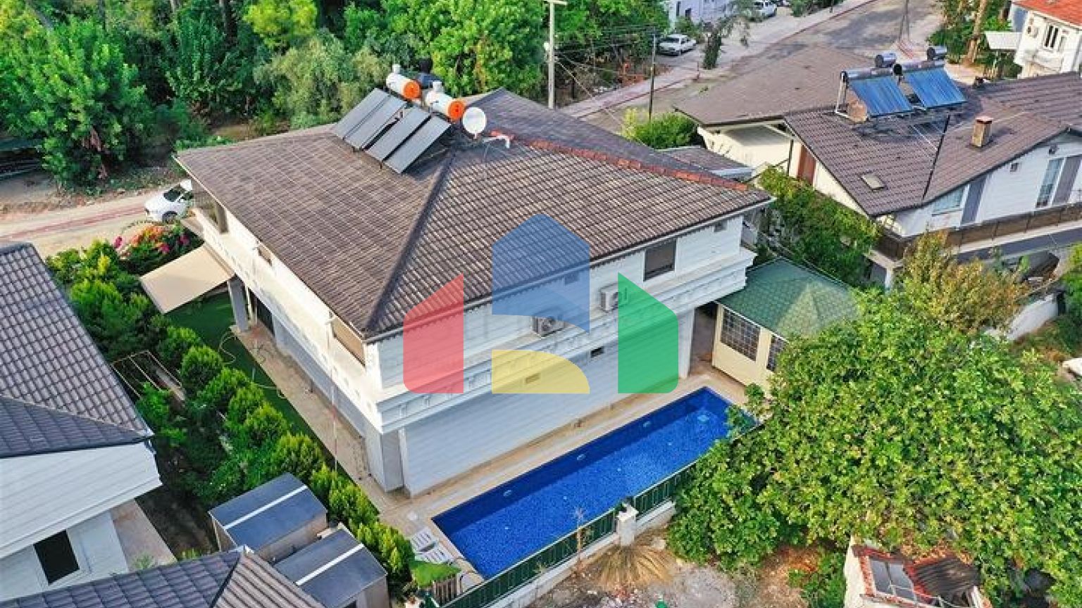 Вилла планировки 3+2 в районе Кемер - Анталия