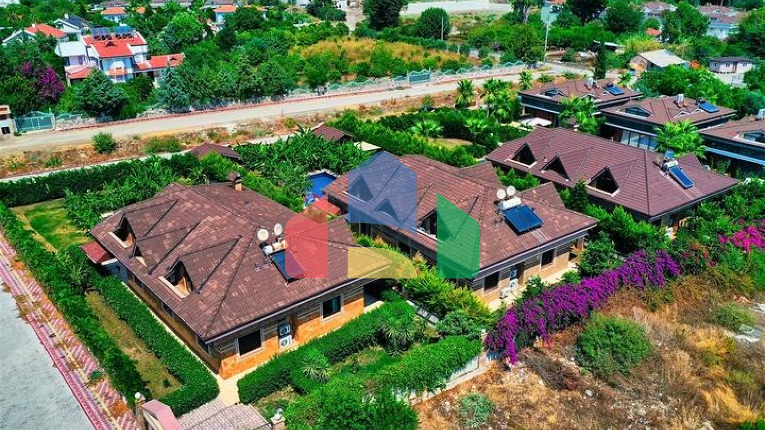 Вилла планировки 4+1 в районе Кемер - Анталия