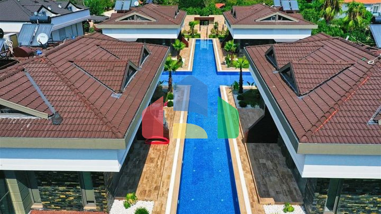 Таунхаус  планировки 3+1 в районе Кемер - Анталия