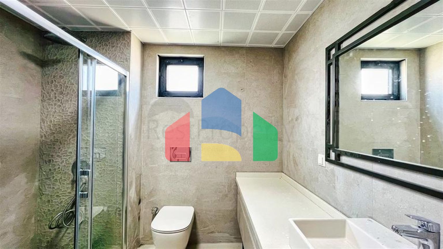 Чудова вілла планування 4 + 1 в районі Кемер - Анталія