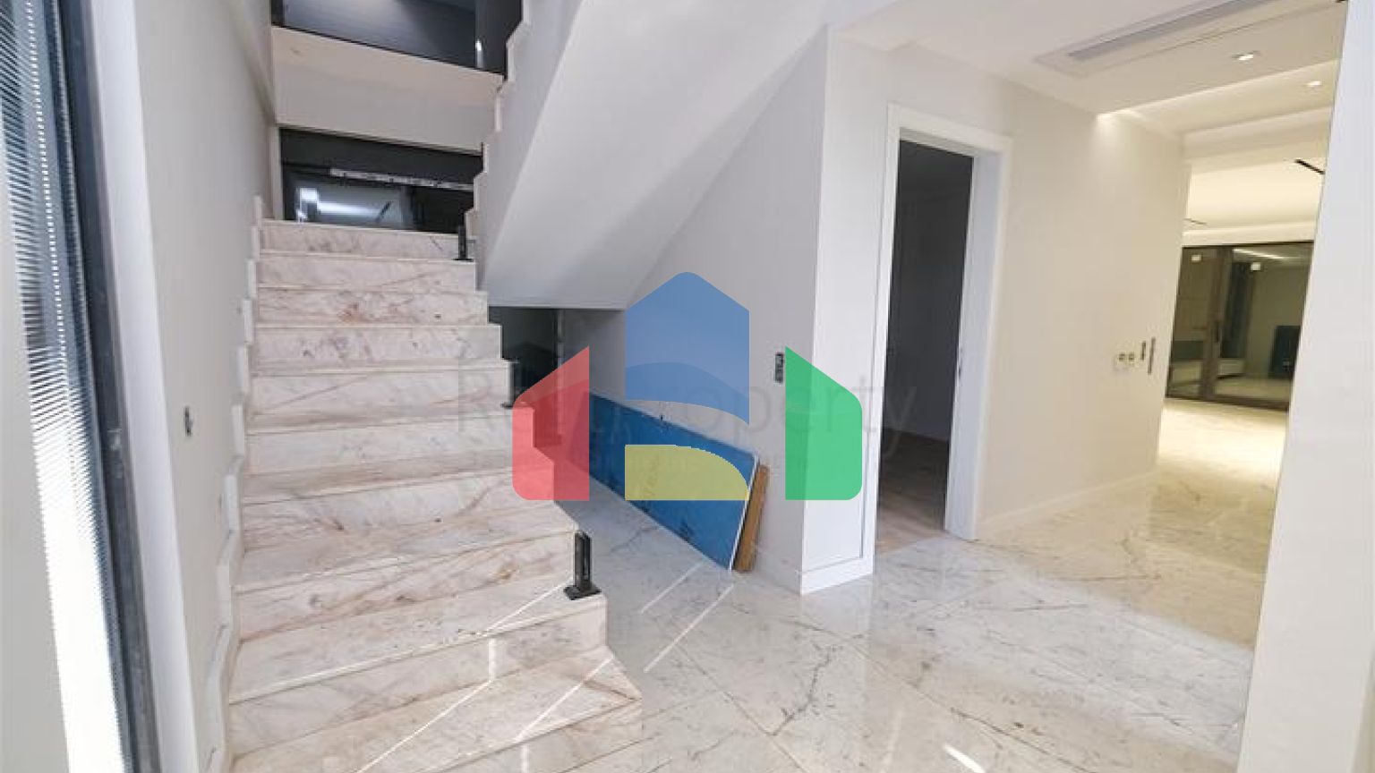 Вилла планировки 4+1 в районе Кемер - Анталия