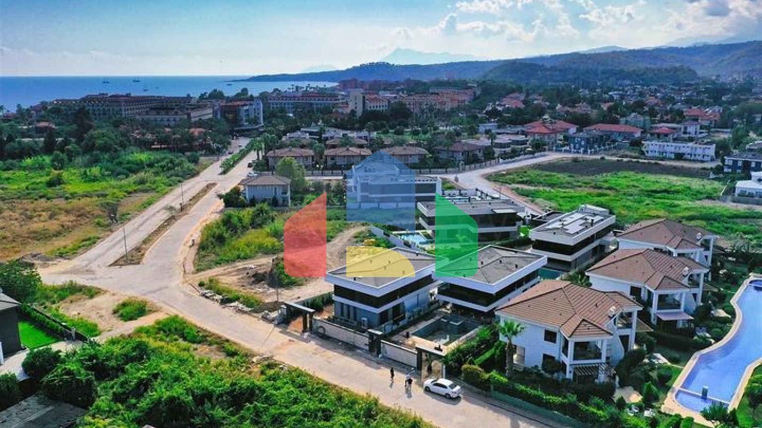 Вилла планировки 4+1 в районе Кемер - Анталия