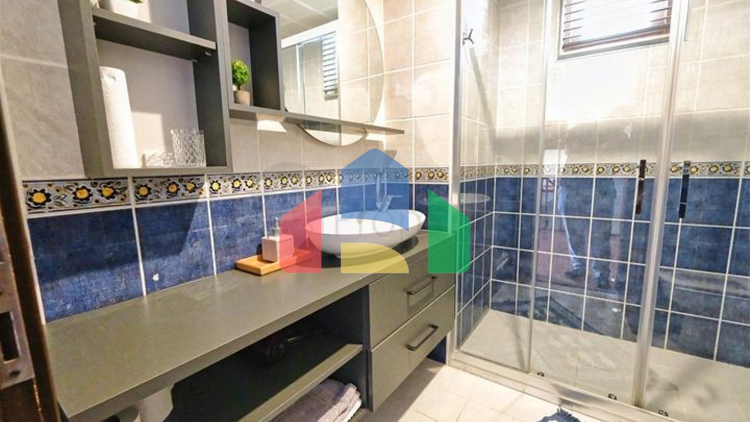 Вилла планировки 6+1 в районе Кемер - Анталия