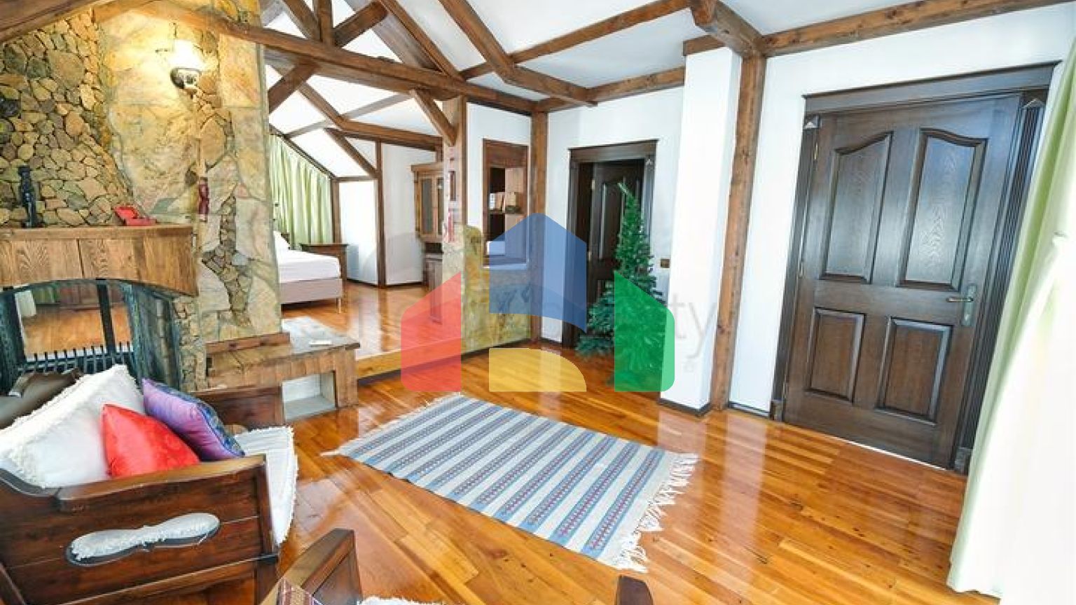 Вилла планировки 6+1 в районе Кемер - Анталия