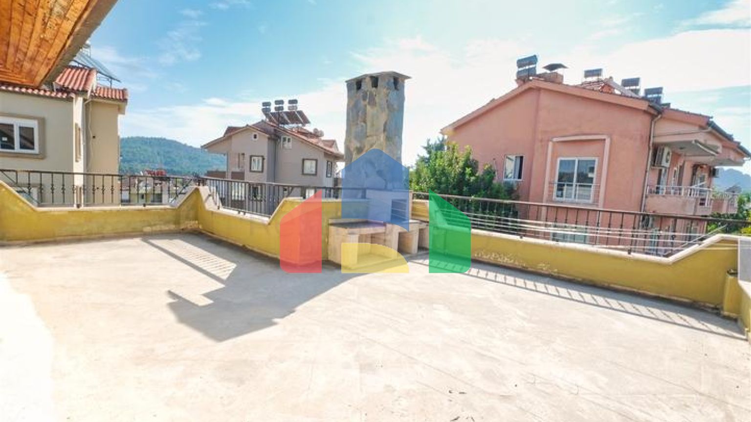 Вилла планировки 6+1 в районе Кемер - Анталия