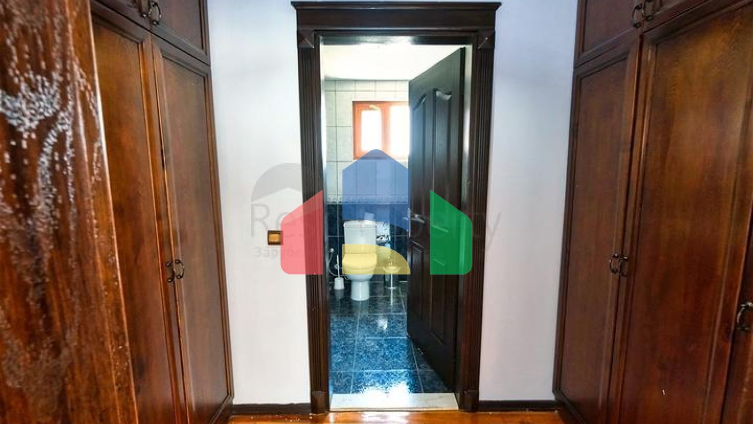 Вилла планировки 6+1 в районе Кемер - Анталия