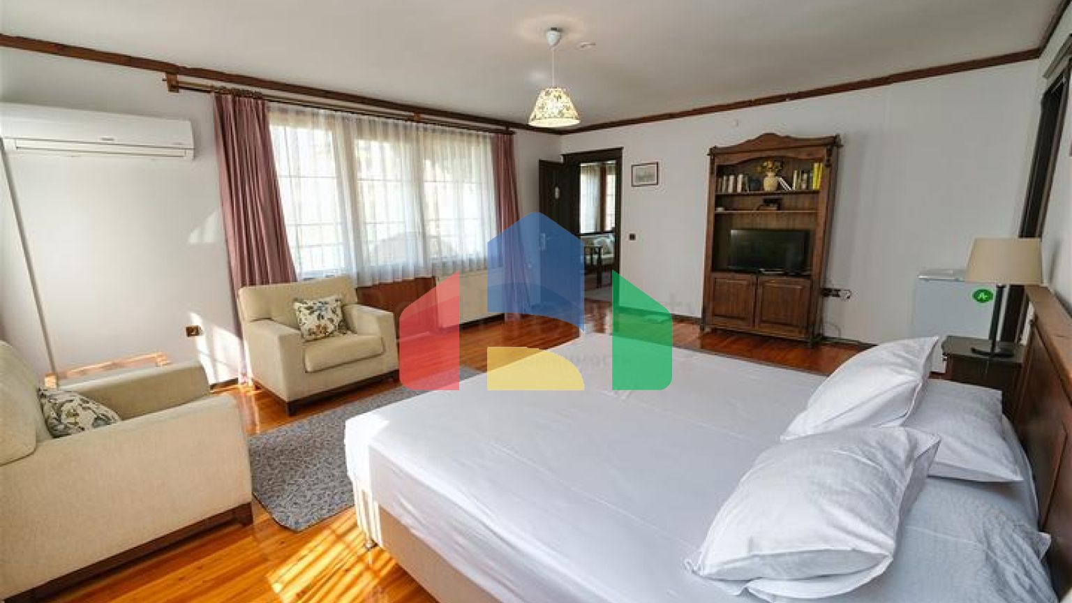 Вилла планировки 6+1 в районе Кемер - Анталия