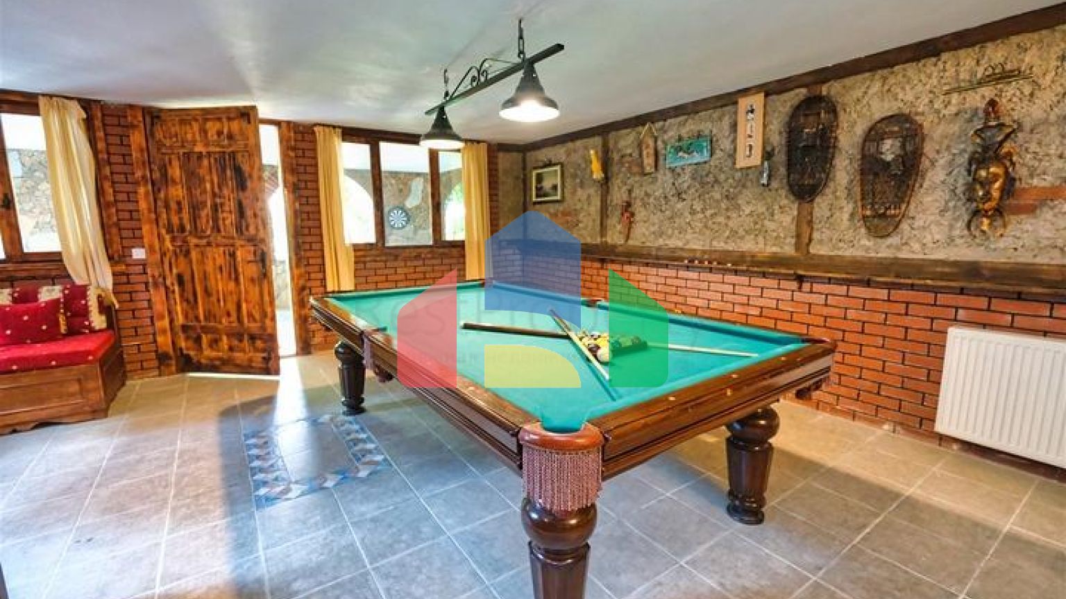 Вилла планировки 6+1 в районе Кемер - Анталия