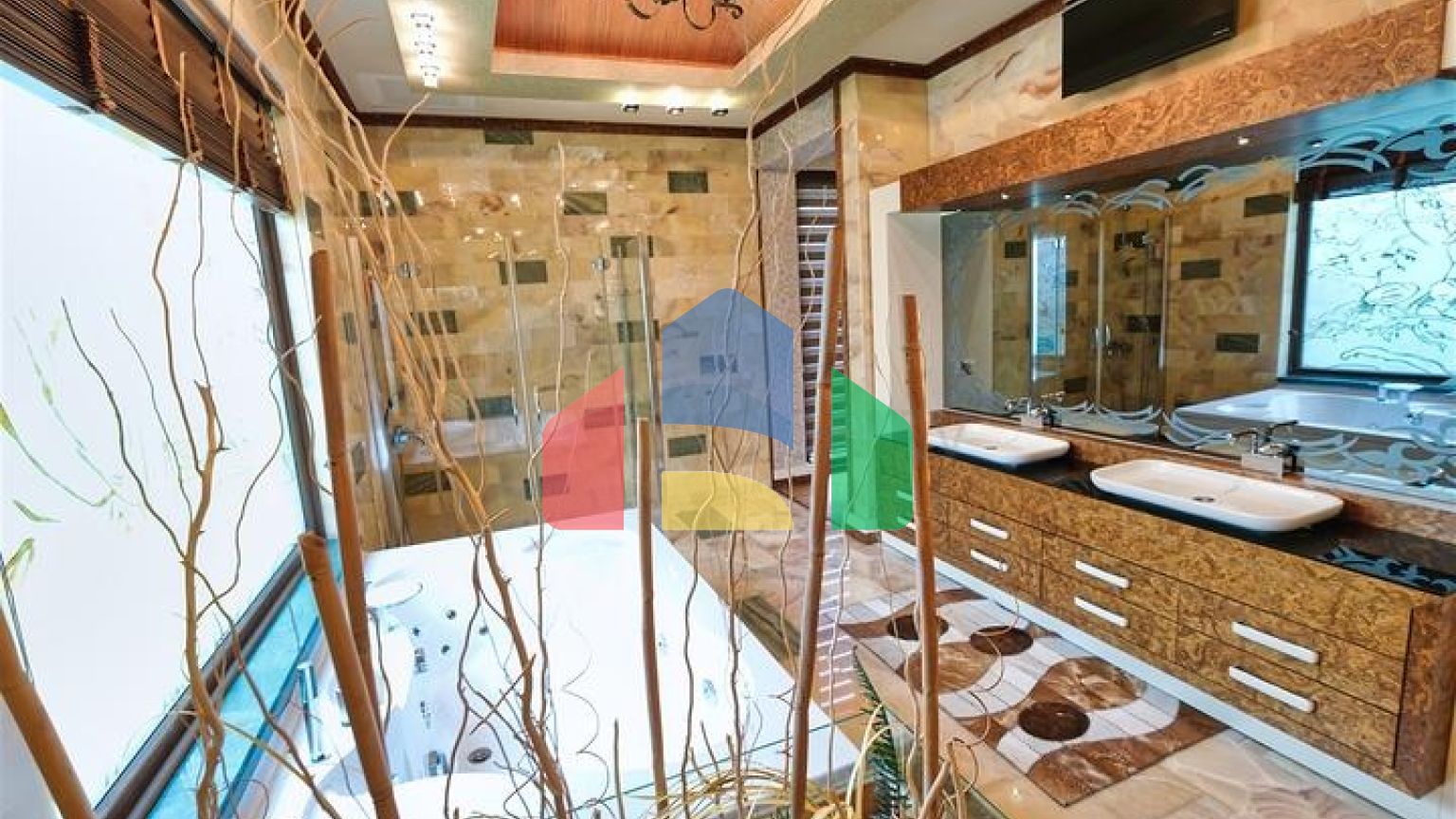 Вилла планировки 5+1 в районе Кемер - Анталия