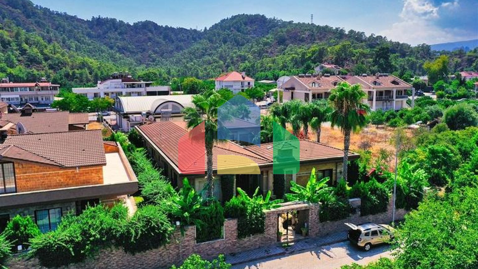 Вилла планировки 5+1 в районе Кемер - Анталия