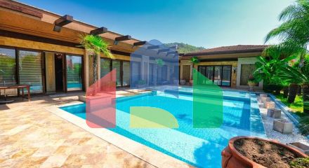 Вилла планировки 5+1 в районе Кемер - Анталия