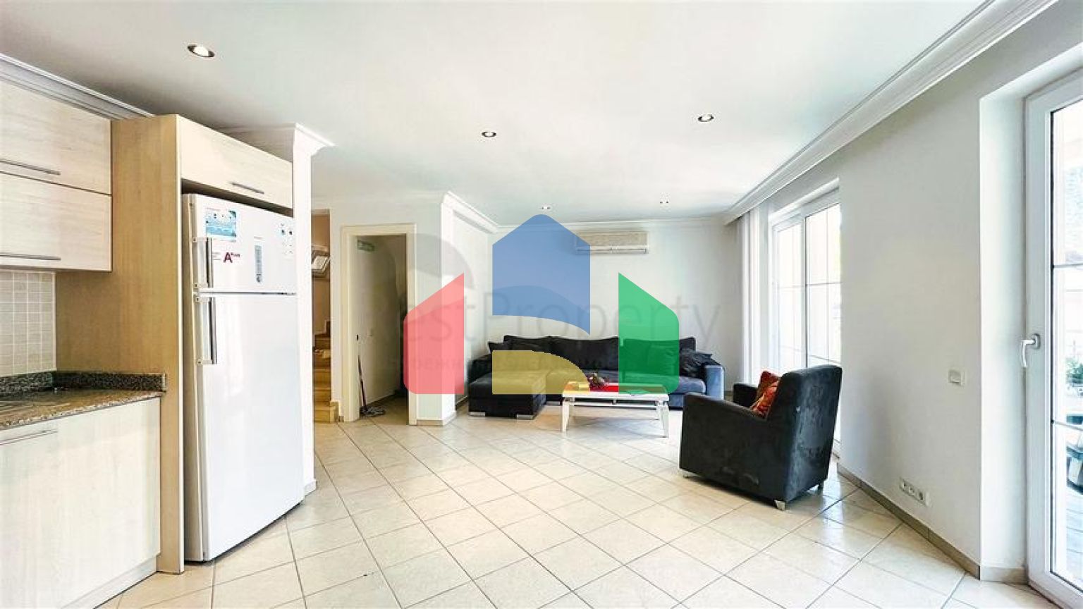 Квартира планування 2 + 1 дуплекс в районі Кемер-Анталія