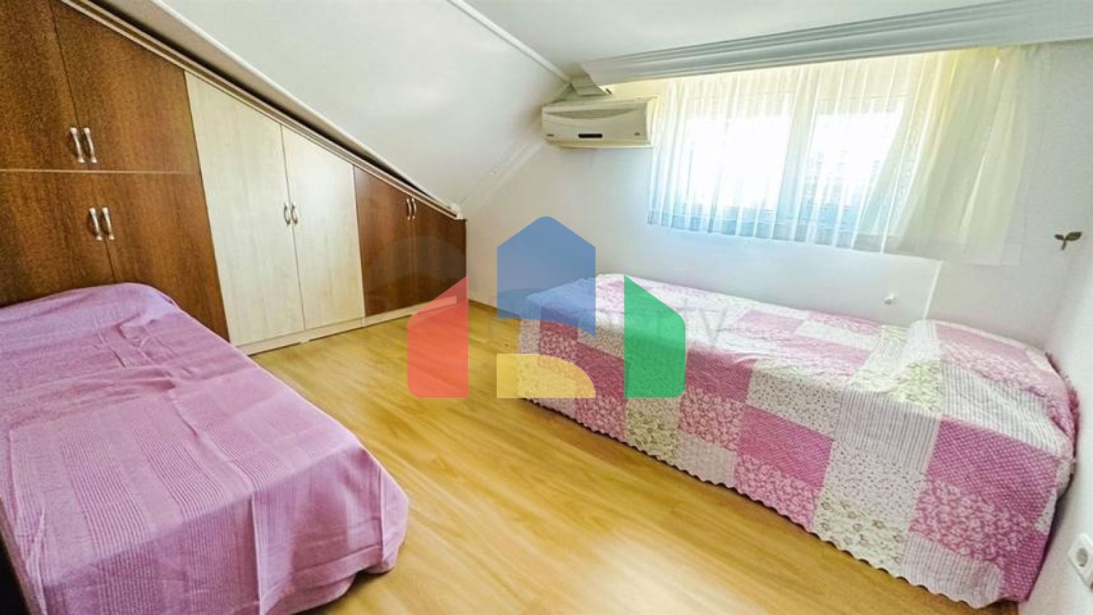 Квартира планировки 2+1 дуплекс в районе Кемер - Анталия