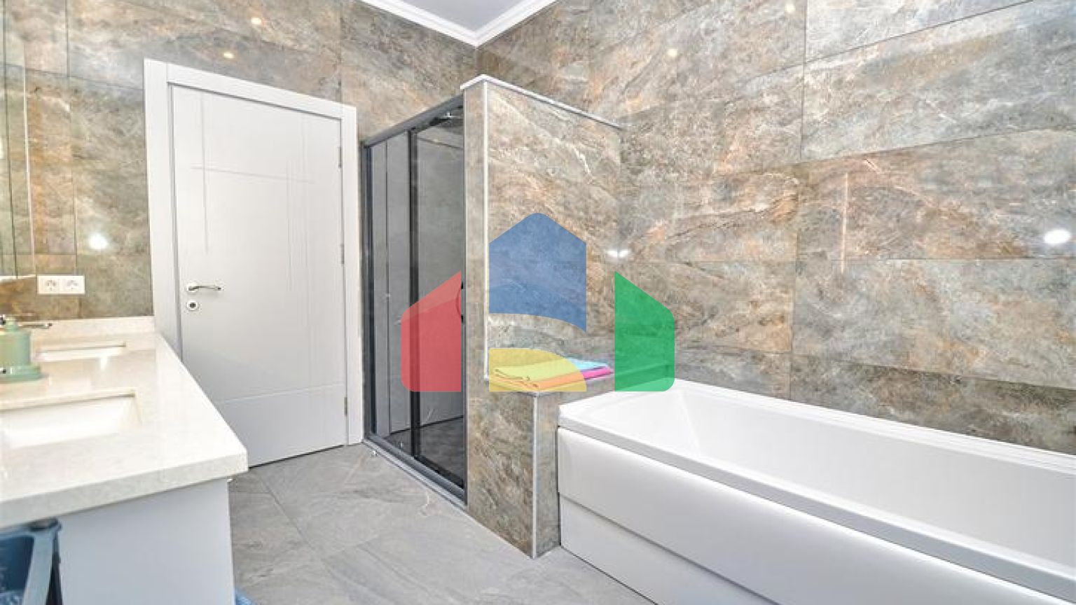 Вілла планування 6 + 1 в районі Кемер - Анталія