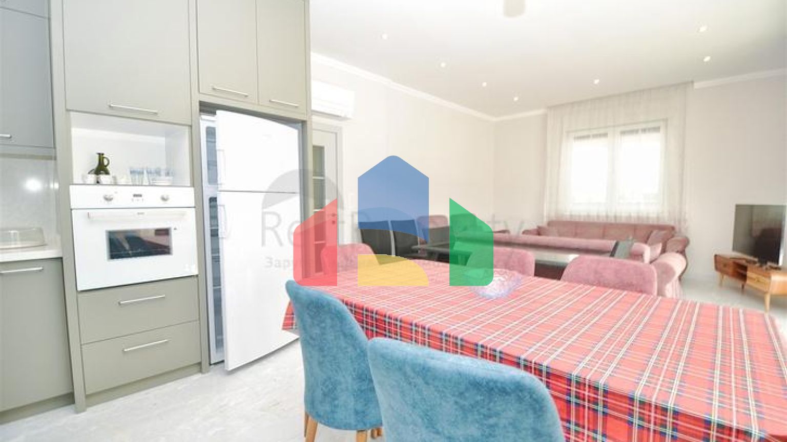 Вілла планування 6 + 1 в районі Кемер - Анталія