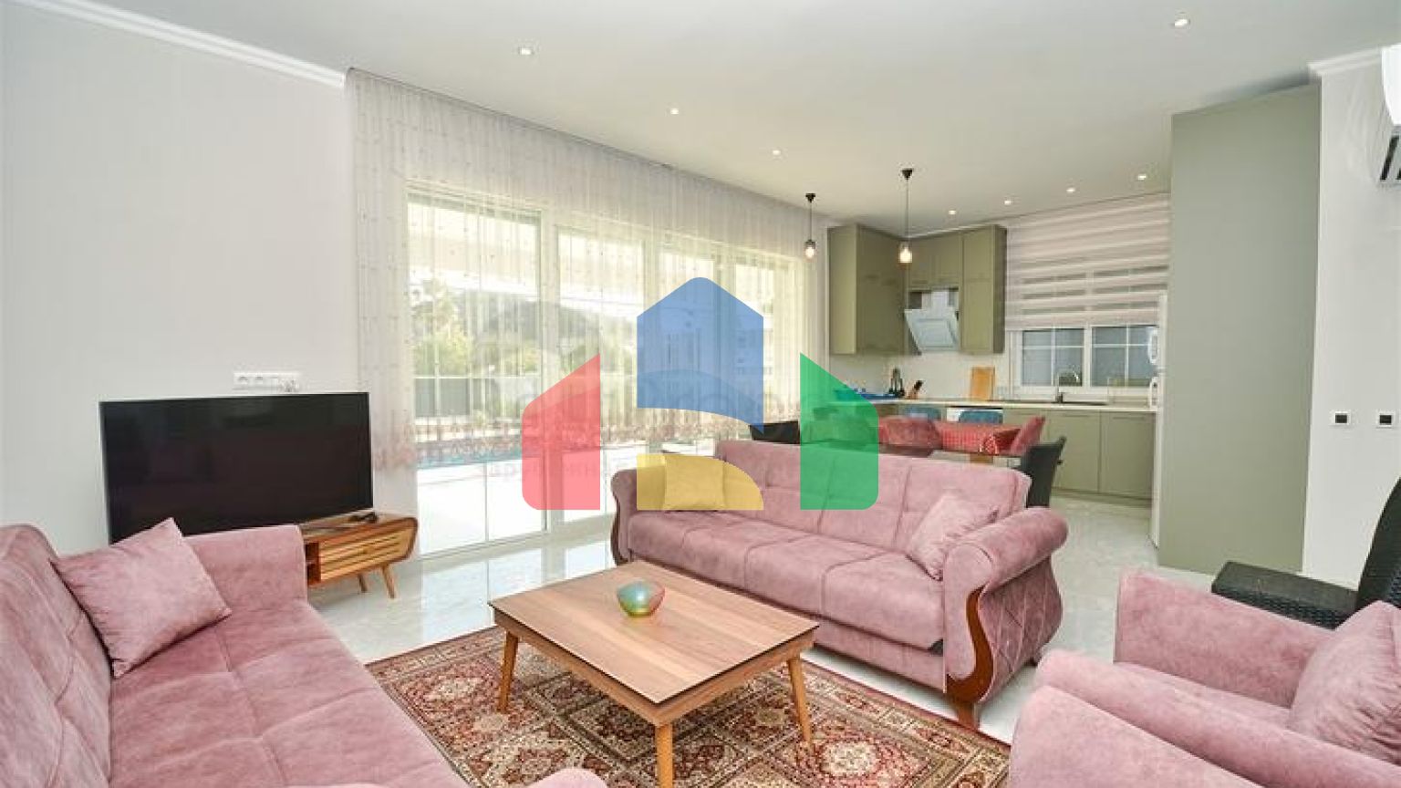 Вілла планування 6 + 1 в районі Кемер - Анталія