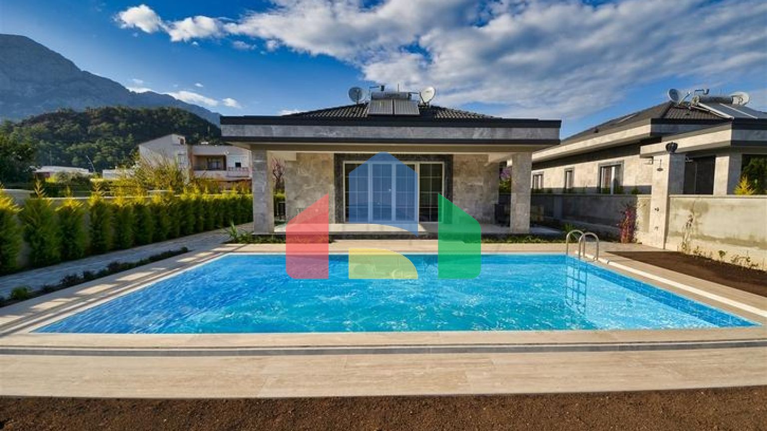 Вілла планування 6 + 1 в районі Кемер - Анталія