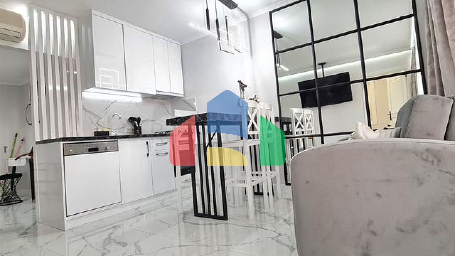 Квартира планировки 4+1 дуплекс в районе Кемер - Анталия