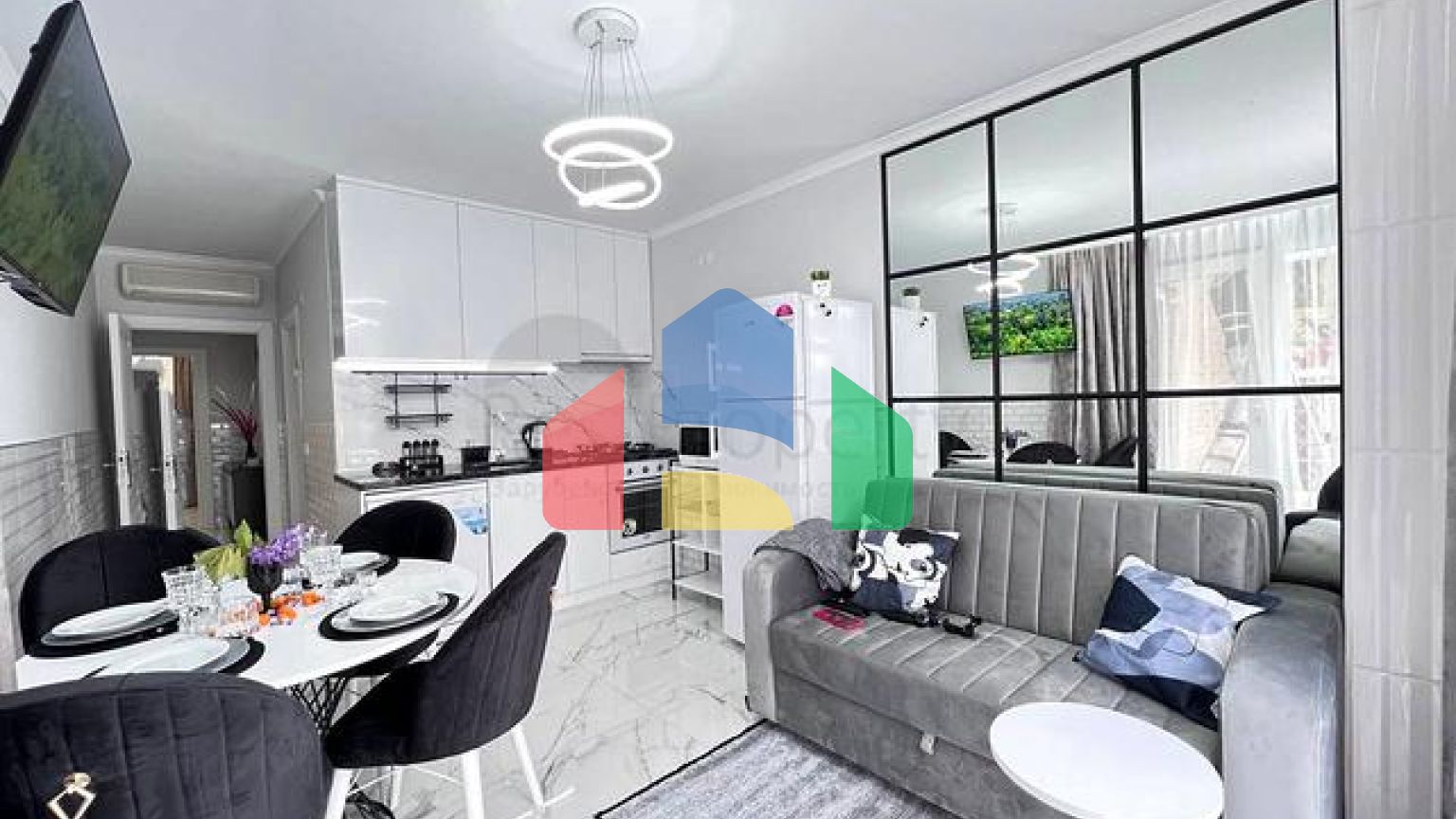 Квартира планировки 4+1 дуплекс в районе Кемер - Анталия