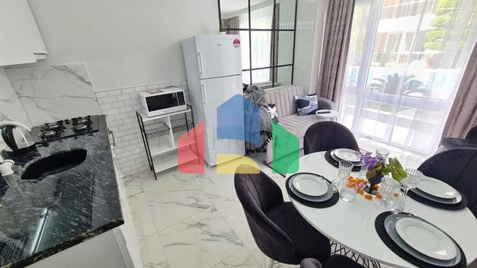 Квартира планировки 4+1 дуплекс в районе Кемер - Анталия