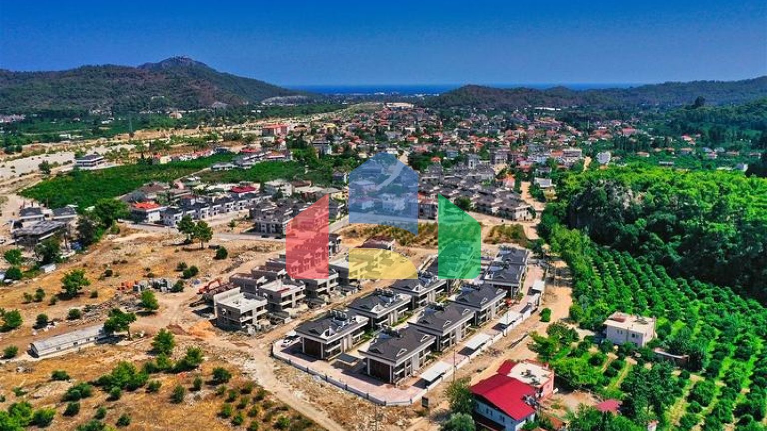 Квартира планировки 2+1 в районе Кемер - Анталия