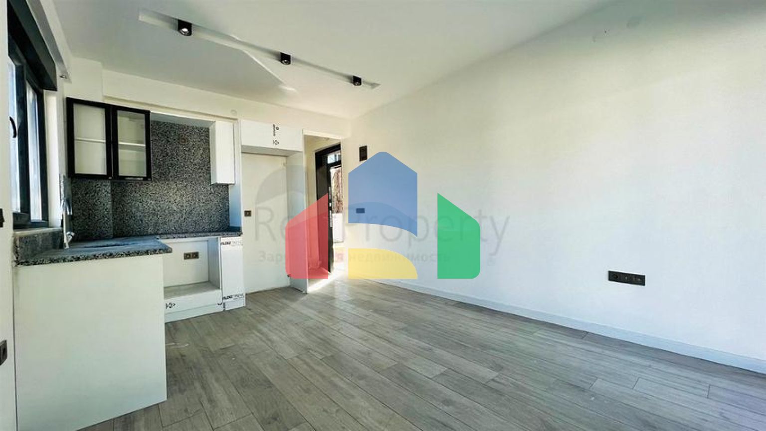 Квартира планировки 1+1 в районе Кемер - Анталия