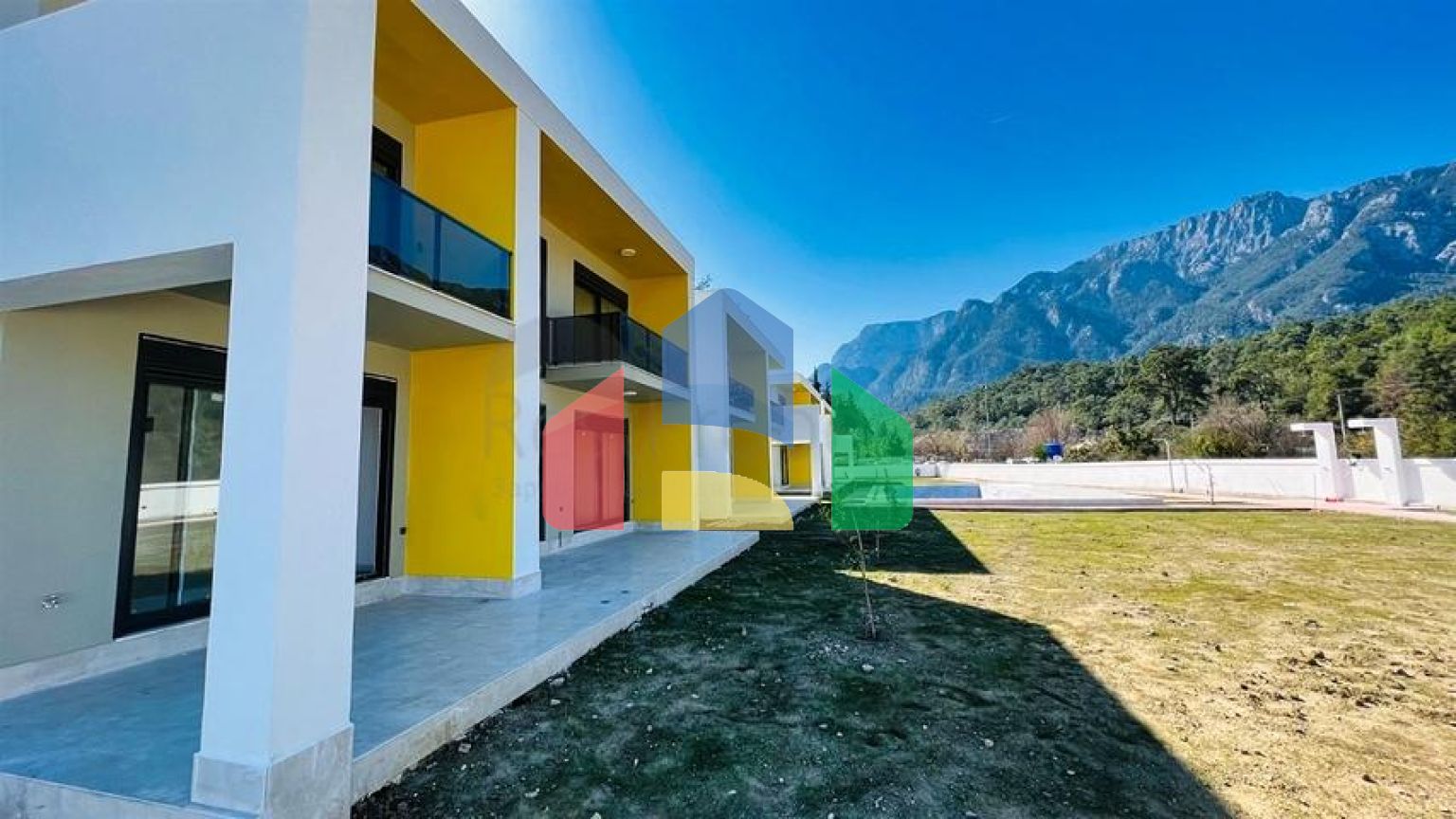 Квартира планировки 1+1 в районе Кемер - Анталия