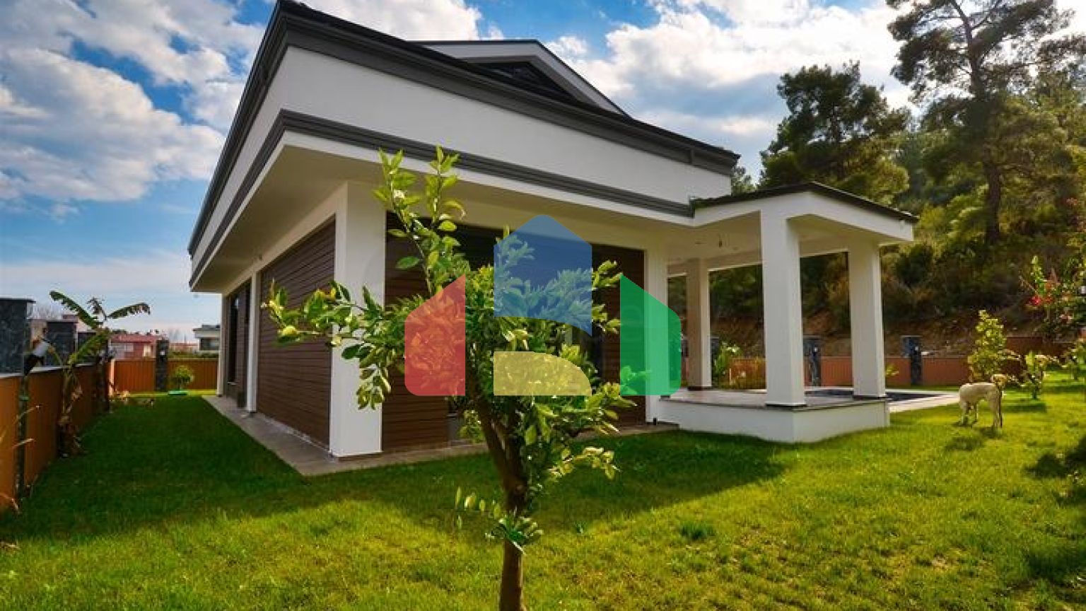 Виллы планировки 4+2 и 9+3 в районе Кемер - Анталия