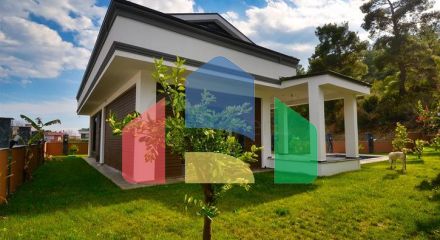 Виллы планировки 4+2 и 9+3 в районе Кемер - Анталия