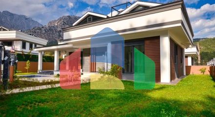 Виллы планировки 4+2 и 9+3 в районе Кемер - Анталия