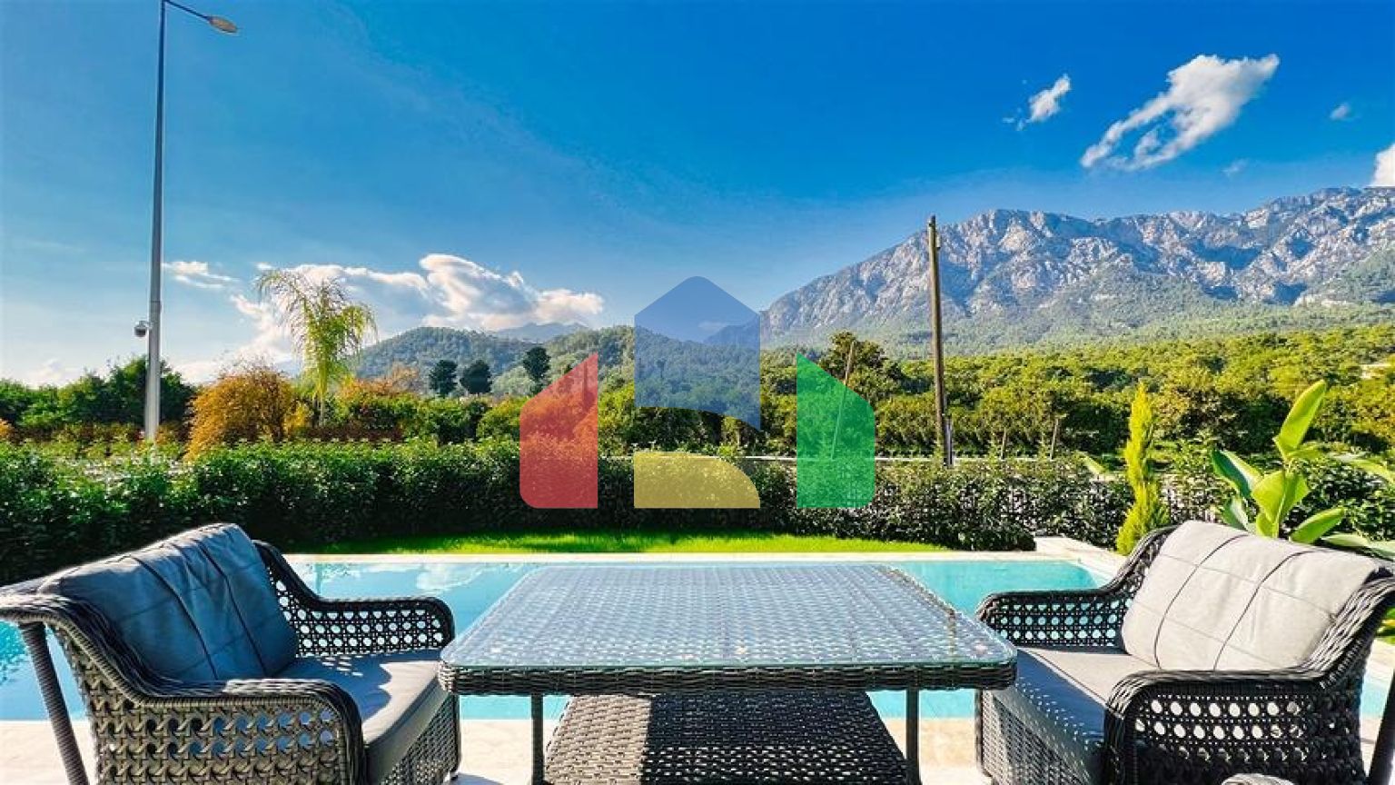 Виллы планировки 3+1 в престижном районе Кемер - Анталия