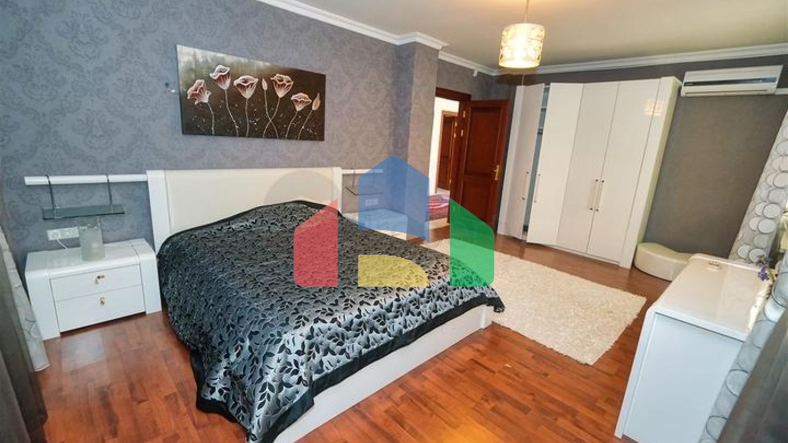 Вілла планування 4 + 2 в районі Кемер-Анталія