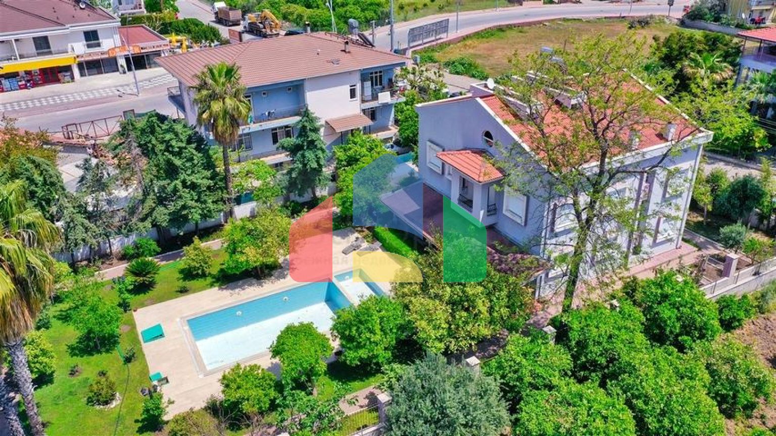 Вілла планування 4 + 2 в районі Кемер-Анталія