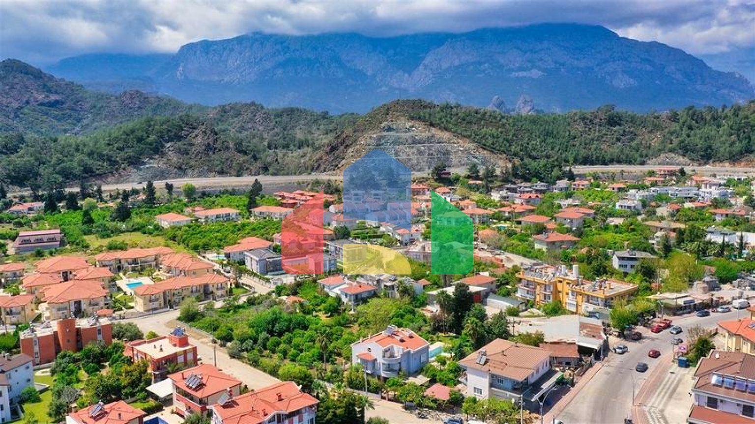 Вілла планування 4 + 2 в районі Кемер-Анталія